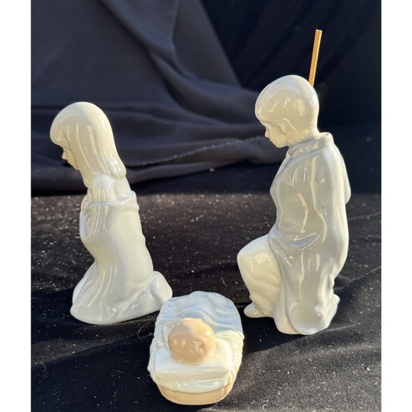 Cream & Blue Hummel Nativity Set 5" Scene 3 Piece Set Porcelain Baby Jesus -S86 - Picture 4 of 13